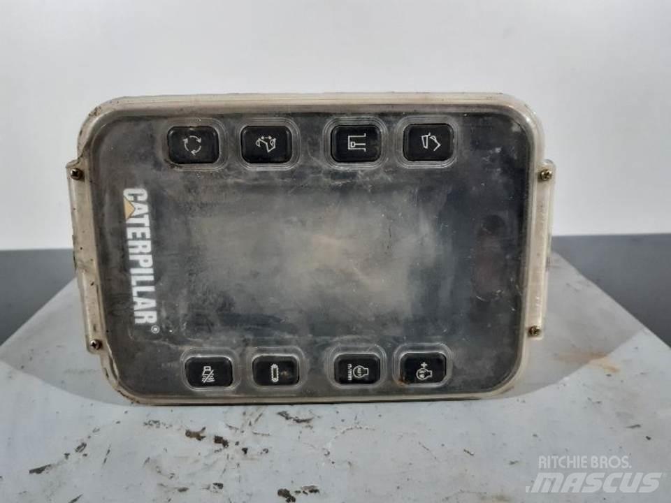 CAT 317BL Kabīnes un interjers