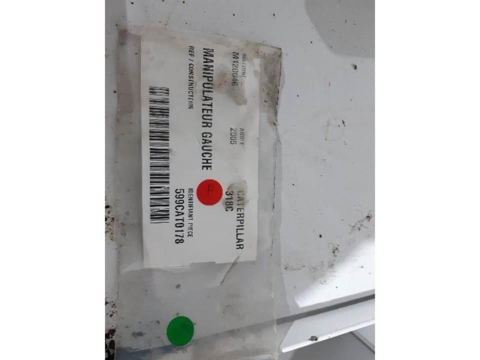 CAT 318C Kabīnes un interjers