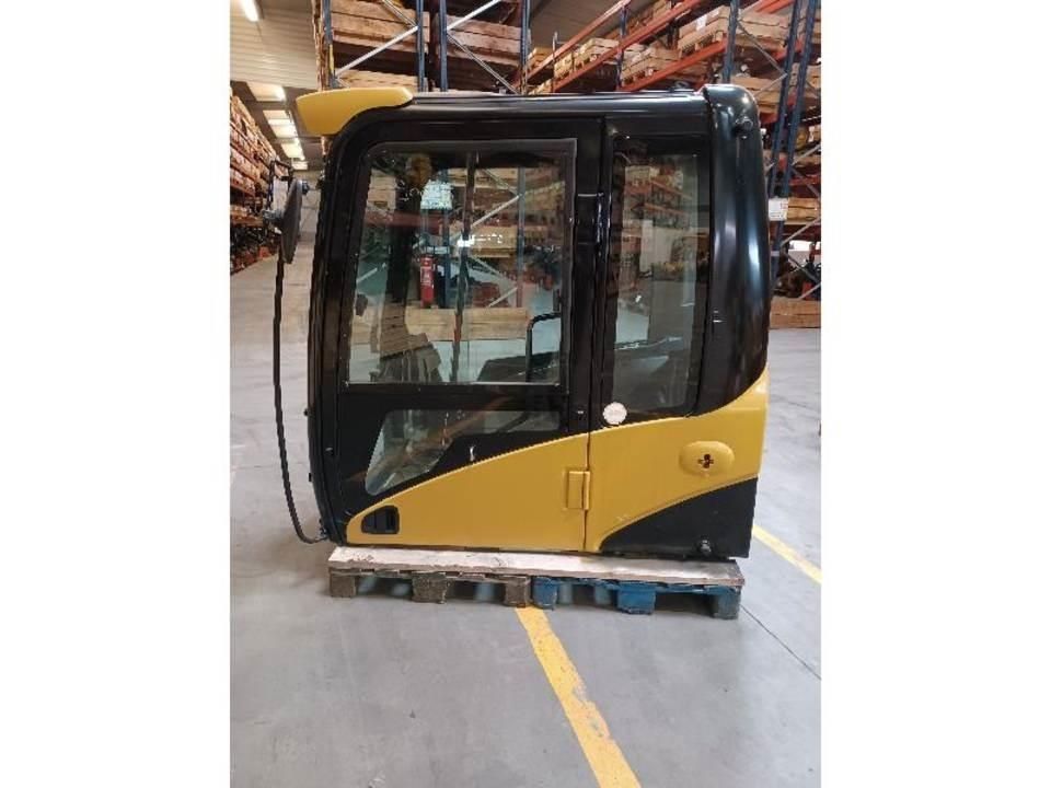 CAT 320DL Kabīnes un interjers