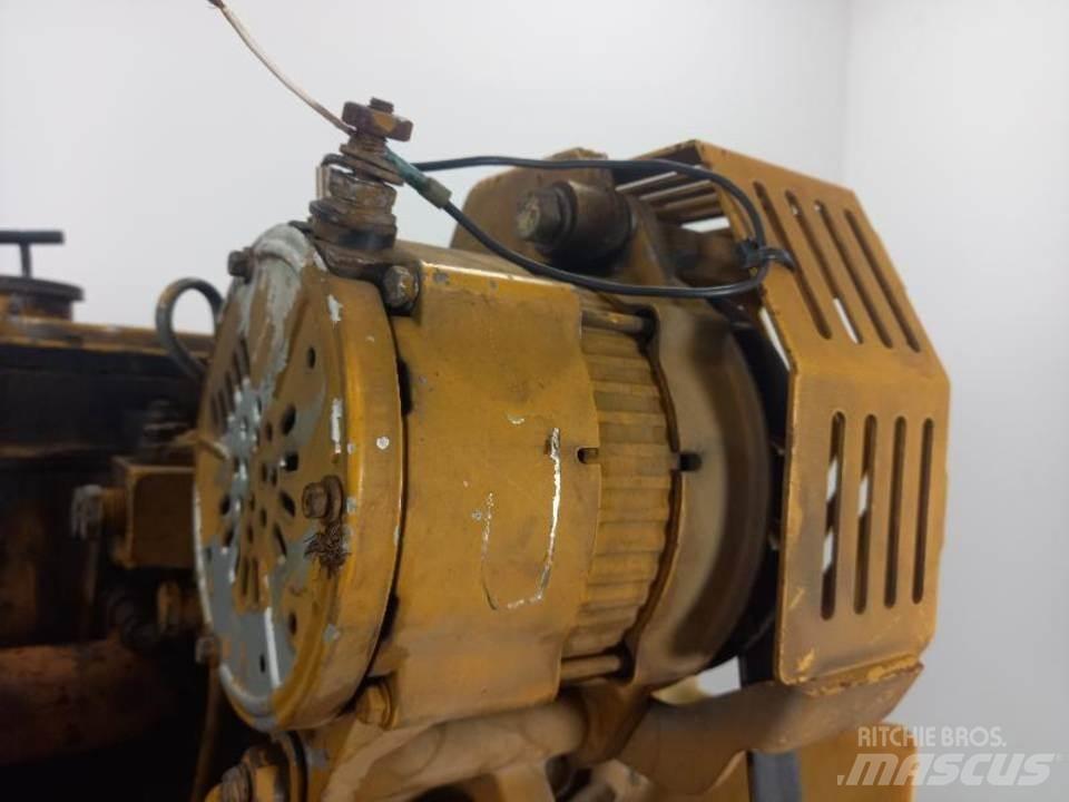 CAT 322C Dzinēji