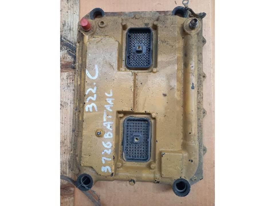 CAT 322C Kabīnes un interjers