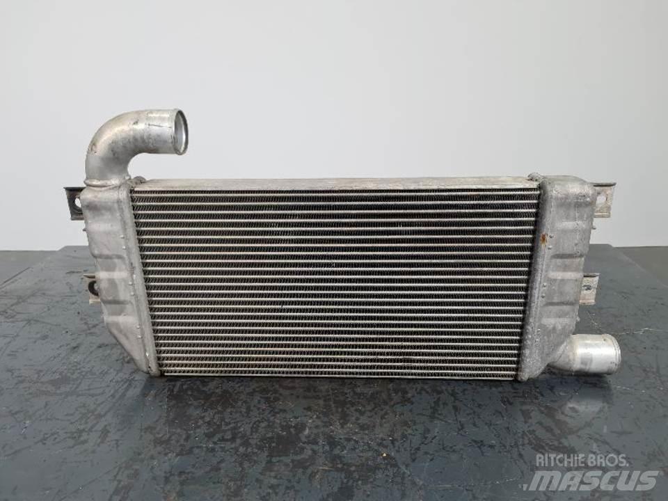 CAT 323D Dzinēji