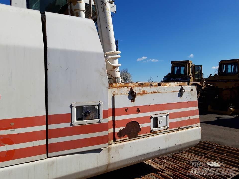 CAT 325LN Kabīnes un interjers