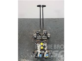 CAT 336DL Kabīnes un interjers