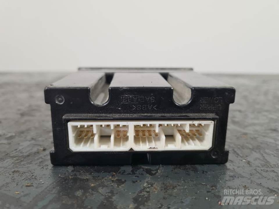 CAT 336DL Kabīnes un interjers