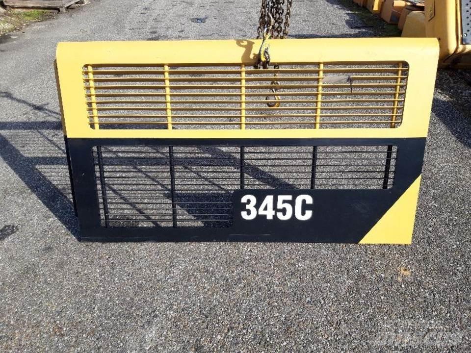 CAT 345C Kabīnes un interjers