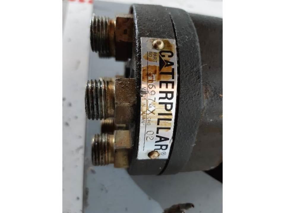 CAT 350 Kabīnes un interjers