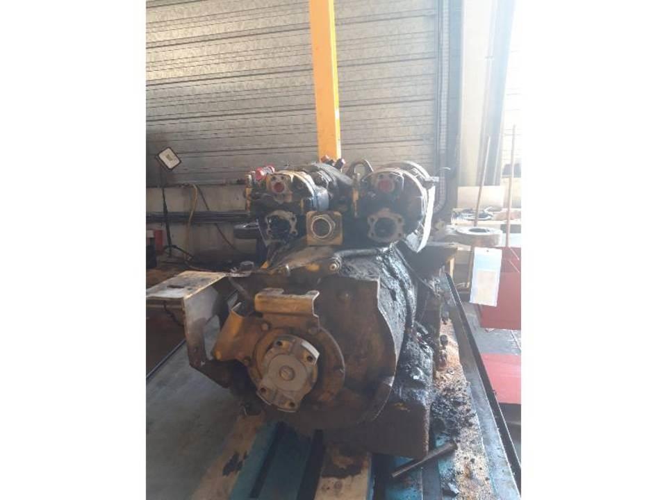CAT 730 Transmisija
