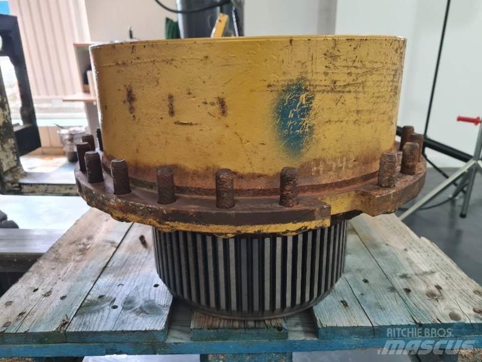 CAT 735 Transmisija
