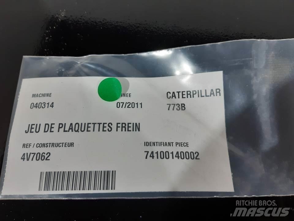 CAT 773B Sliedes, ķēdes un šasija