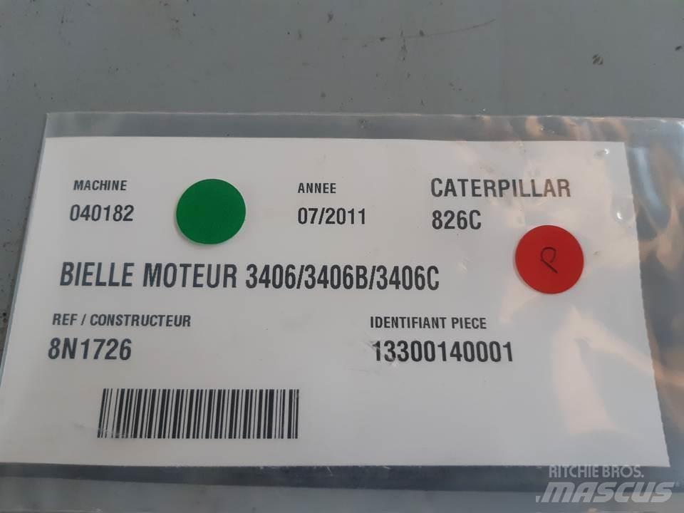 CAT 826C Dzinēji