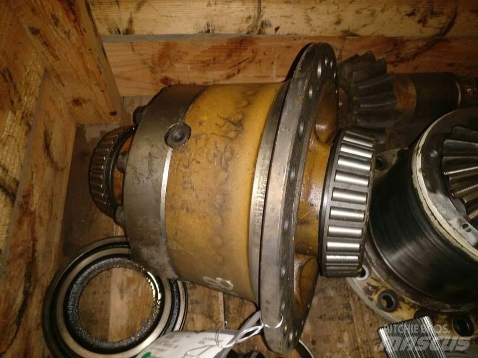 CAT 826C Transmisija