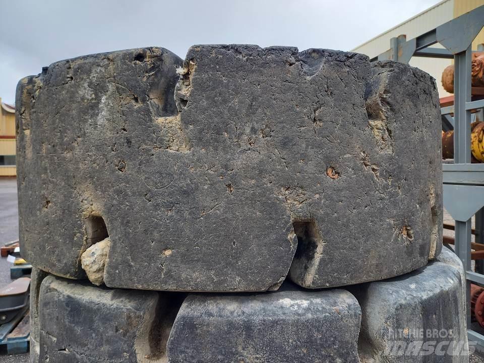 CAT 924H Sliedes, ķēdes un šasija