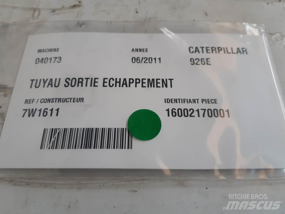 CAT 926E Dzinēji