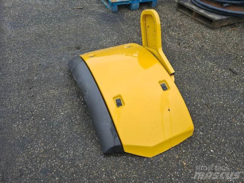 CAT 926M Kabīnes un interjers