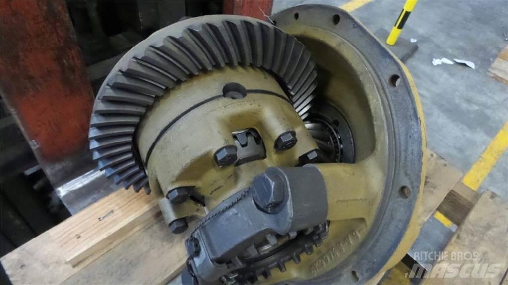 CAT 930 Transmisija