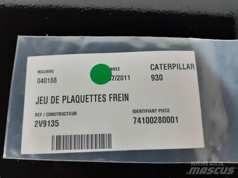 CAT 930 Sliedes, ķēdes un šasija