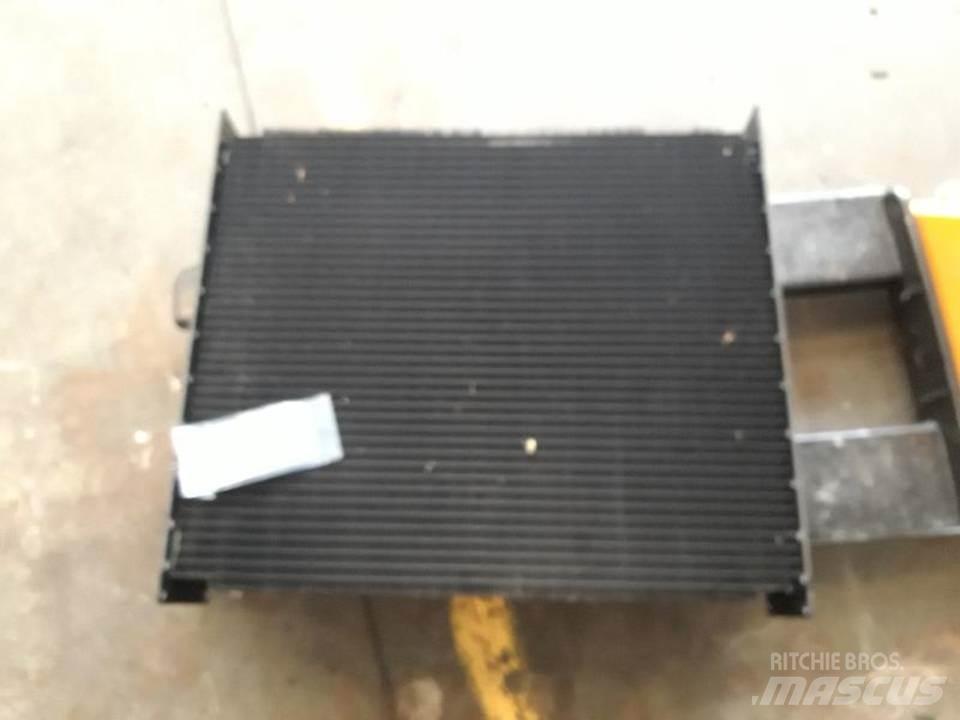 CAT 950 Dzinēji