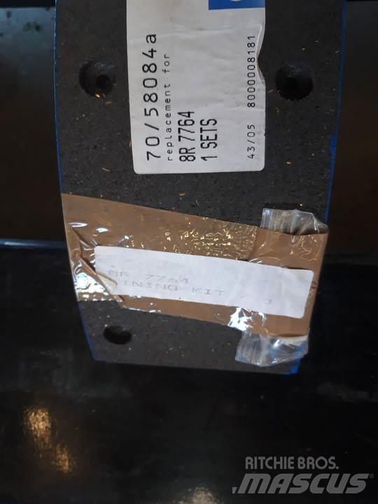 CAT 950 Sliedes, ķēdes un šasija