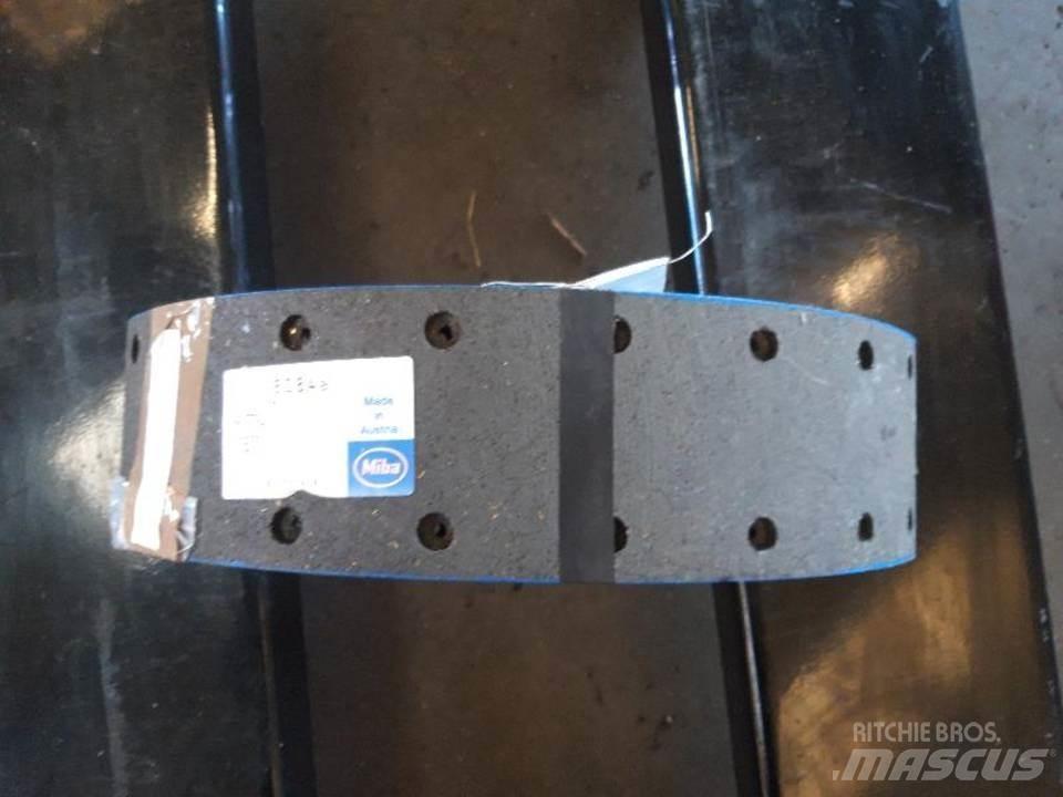 CAT 950 Sliedes, ķēdes un šasija