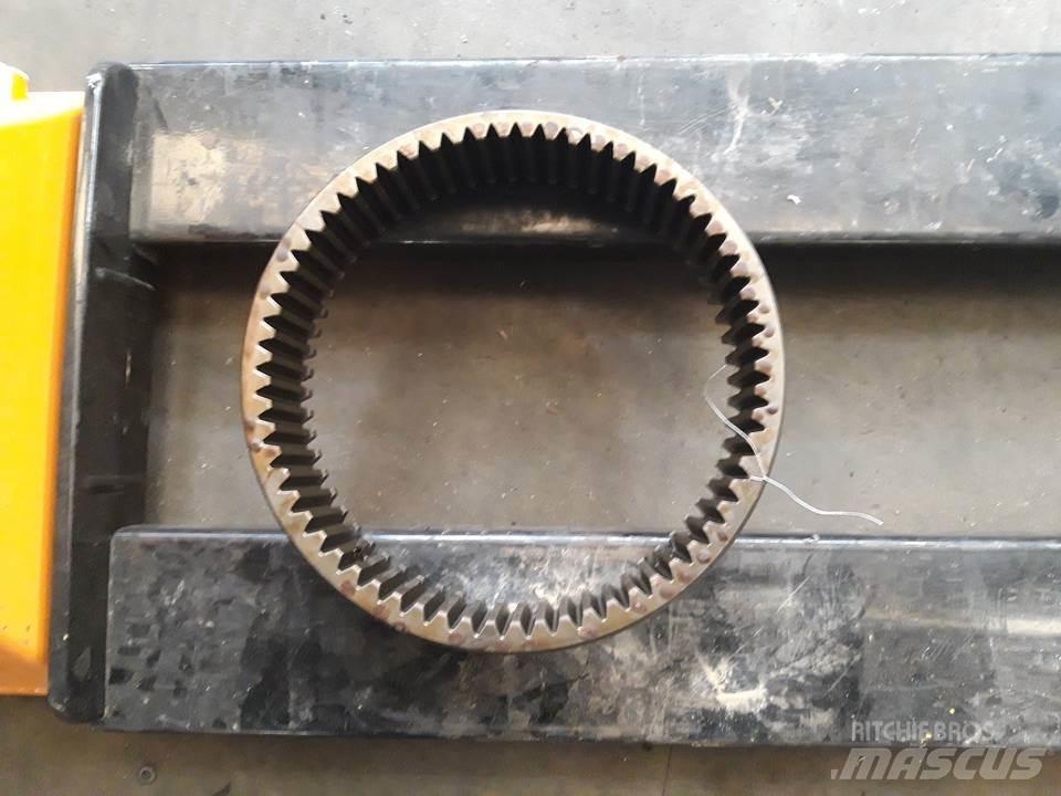 CAT 950E Transmisija