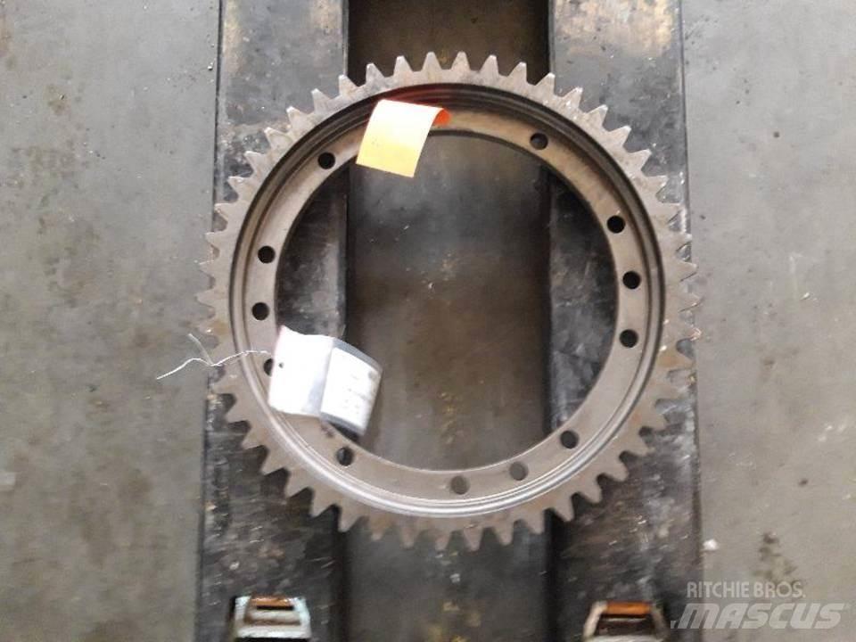 CAT 955K Dzinēji