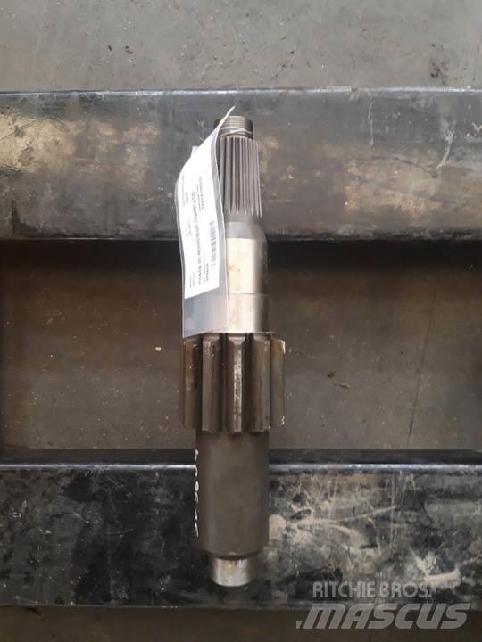 CAT 955K Transmisija