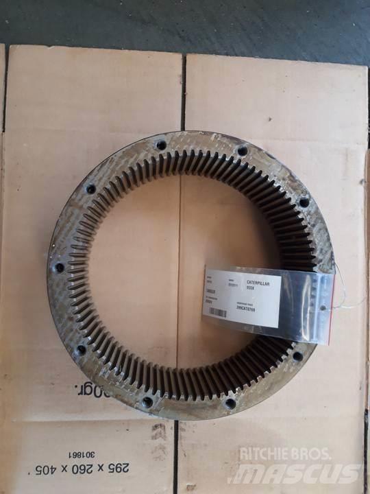 CAT 955K Transmisija