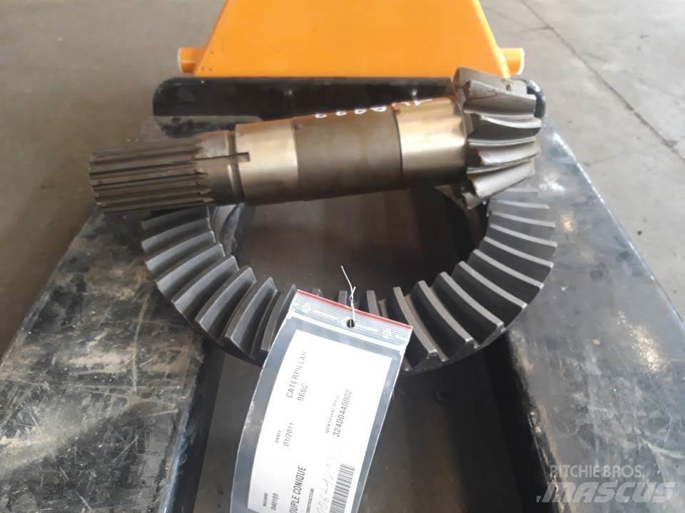 CAT 966C Transmisija