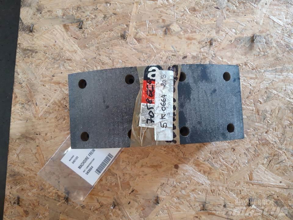 CAT 966C Sliedes, ķēdes un šasija