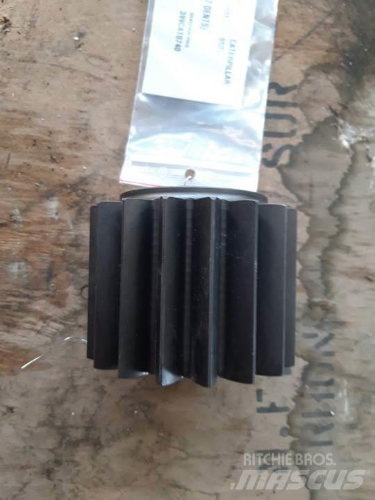 CAT 980C Transmisija