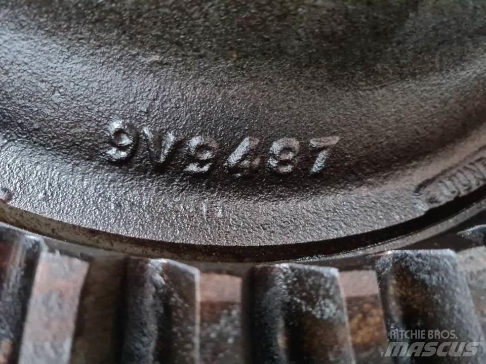 CAT 988B Transmisija