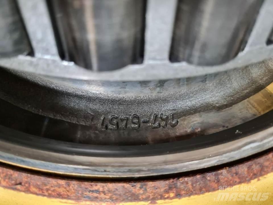CAT 988G Transmisija