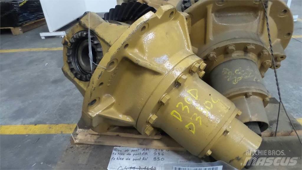 CAT D30D Transmisija