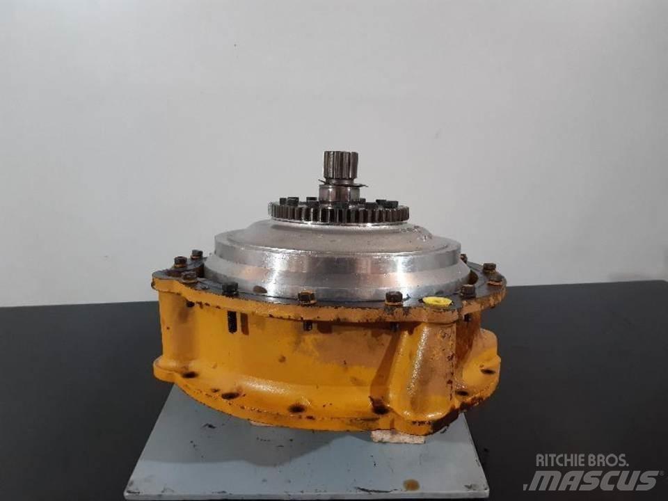 CAT D4 Transmisija