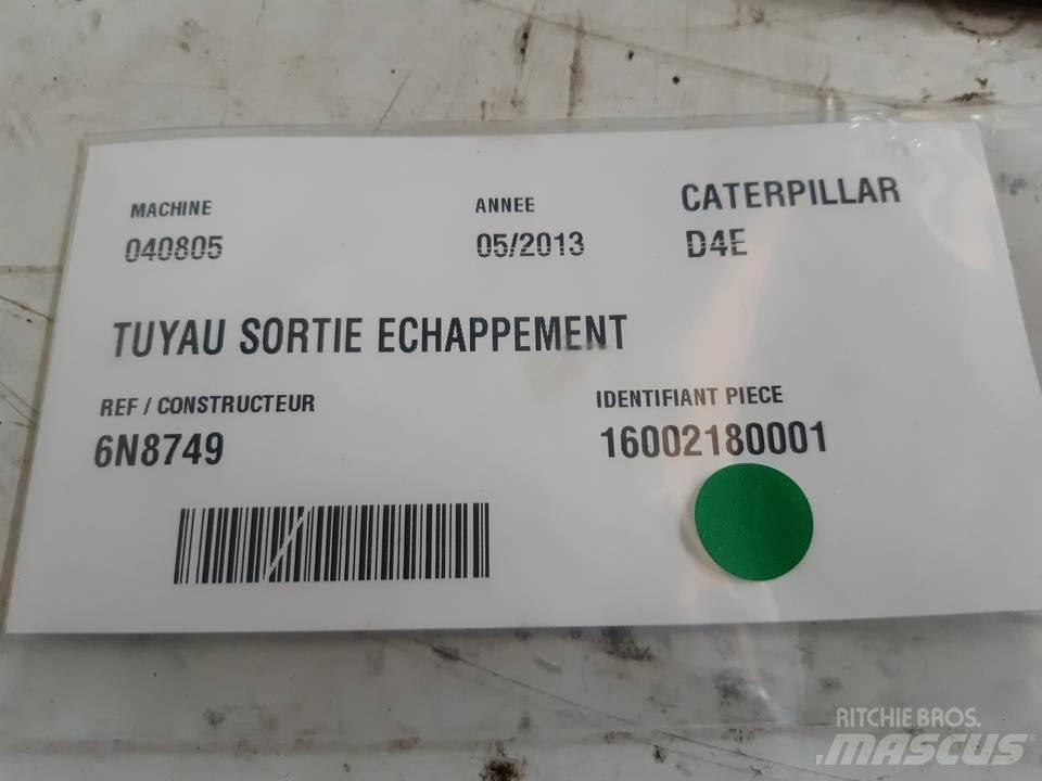 CAT D4E Dzinēji