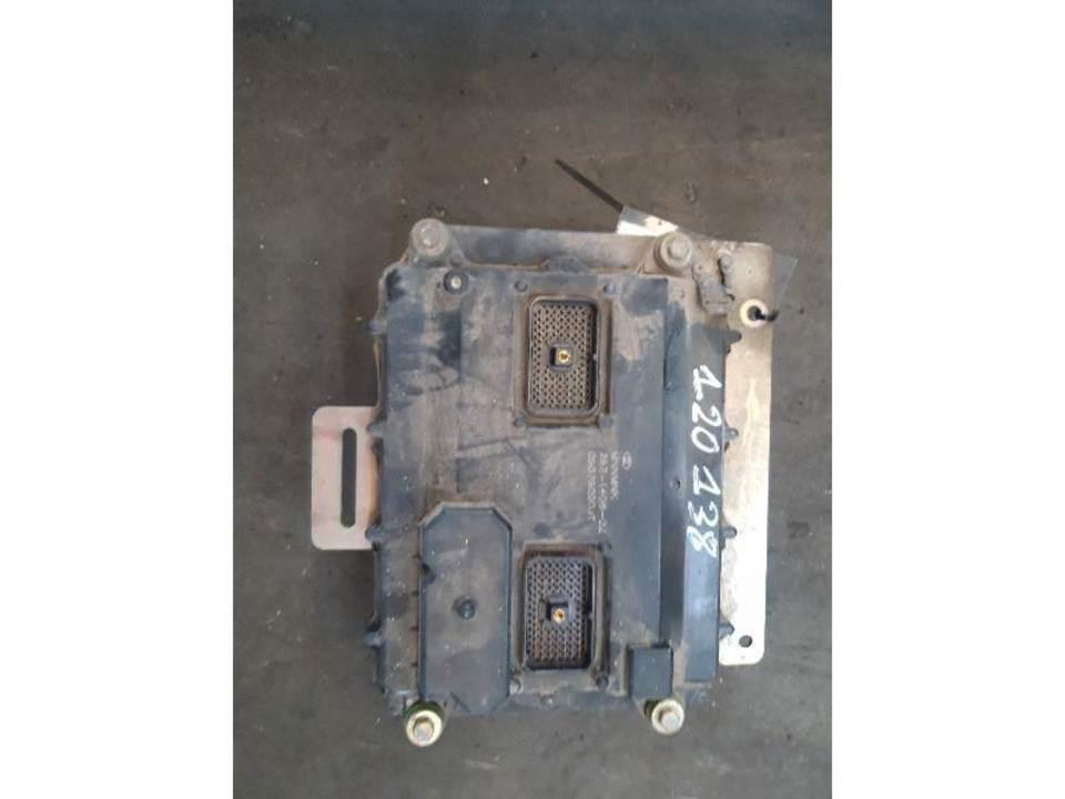 CAT M316D Kabīnes un interjers