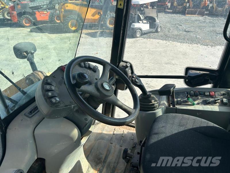 CAT 908H Iekrāvēji uz riteņiem