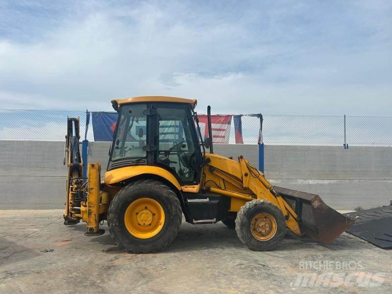 JCB 3 CX Ekskavatori-iekrāvēji