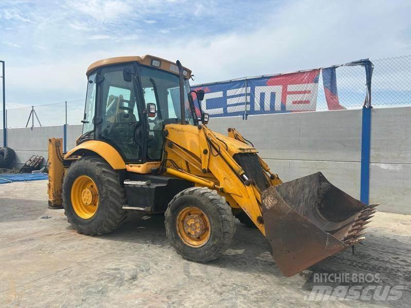 JCB 3 CX Ekskavatori-iekrāvēji