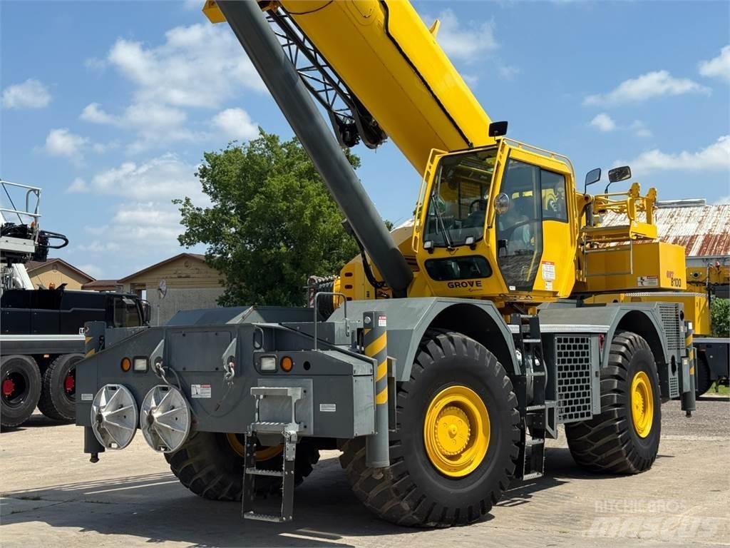 Grove GRT8100 Celtņi nelīdzenām virsmām