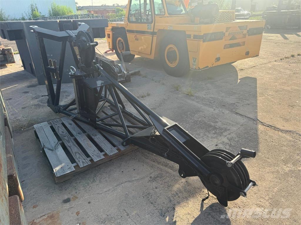 Liebherr  Strēles un kausi