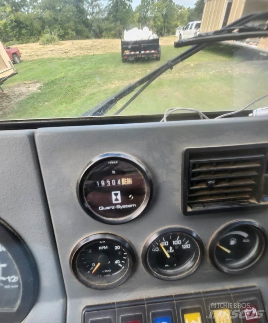 Grove GMK4075 Visurgājēji celtņi