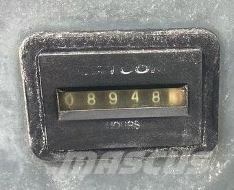 Grove RT9130E-2 Celtņi nelīdzenām virsmām
