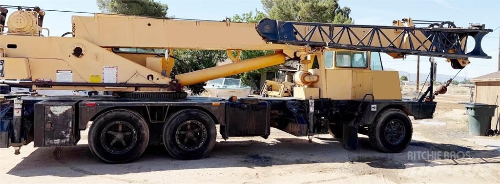 Grove TMS145A/250A Visurgājēji celtņi