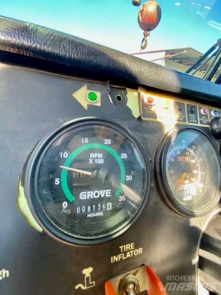 Grove TMS900E Visurgājēji celtņi