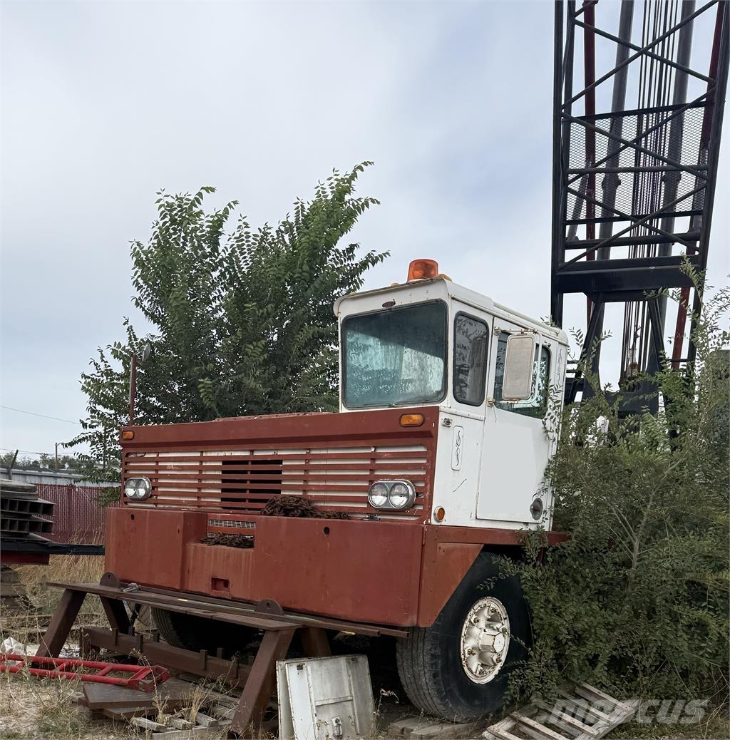 Link-Belt HC-138A Visurgājēji celtņi