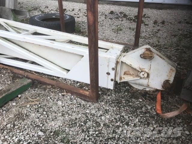 Terex  Strēles un kausi