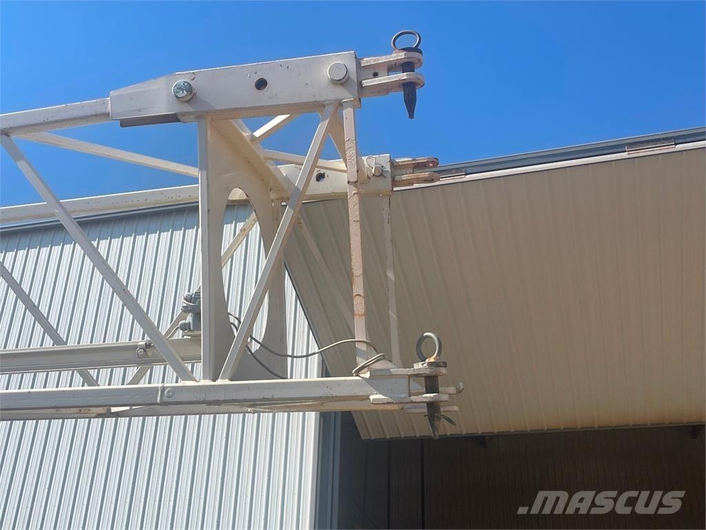 Terex  Strēles un kausi