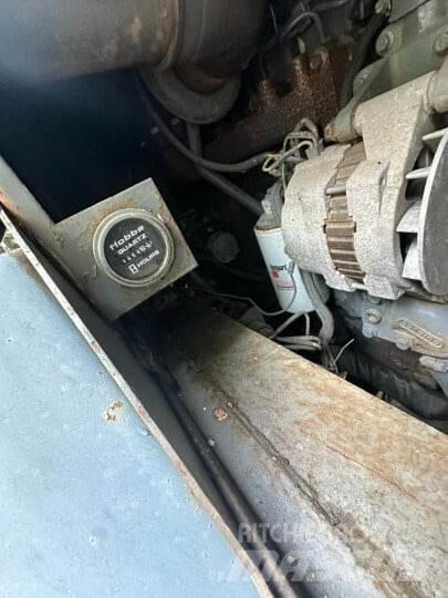 Terex RT230E Celtņi nelīdzenām virsmām